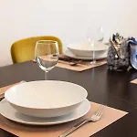 Three Bedroom Flat Near Train Station Como