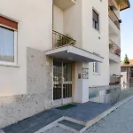 Three Bedroom Flat Near Train Station Apartmán *