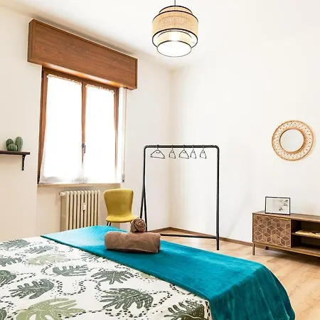 Apartamento Three Bedroom Flat Near Train Station *